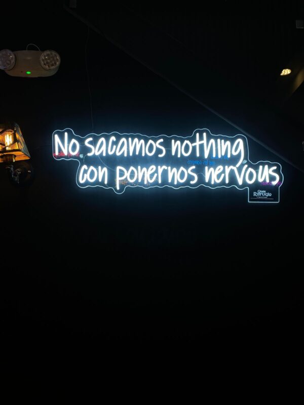 Neon - Nos sacamos nothing