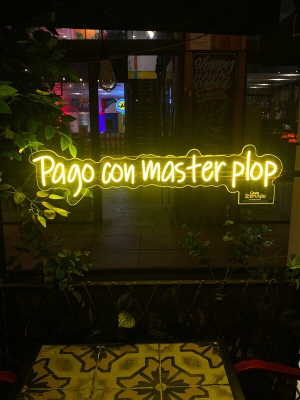 Neon - Pago con la master Plop!